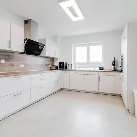 Grosse Stadtvilla Mit Whirlpool Otterberg